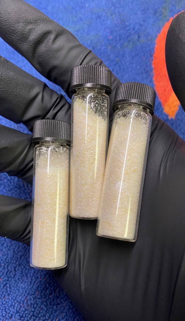 Buy Pure N,N DMT crystals, or DMT, is a naturally occurring hallucinogen found in certain plants and even the human brain.